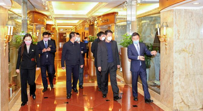 20202131721583324 集团党委书记、董事长任丁一行 赴锦江宾馆督导查抄疫情防控工作