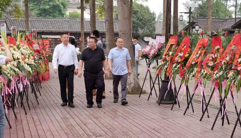 2020611112317992 k8凯发集团辅导出席战旗禧宴酒楼开业典礼