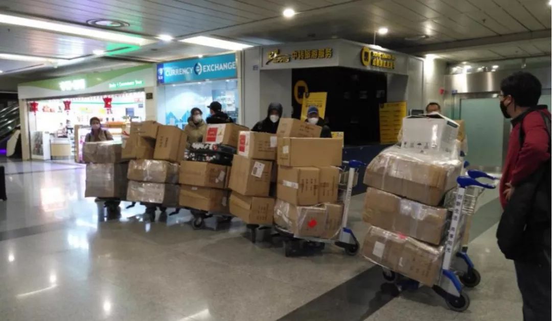 8102de5d-76af-4e13-9223-8f36e241e5db 出格报路|k8凯发集团捐赠首批紧缺防疫物资运抵华西医院
