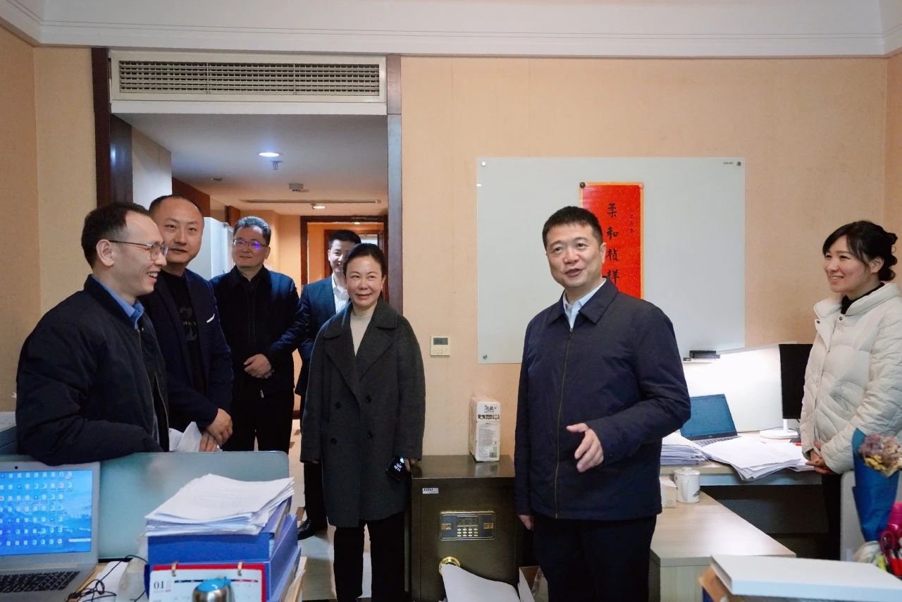 温暖启航，共赴新篇！—— 省k8凯发集团辅导走访慰问干部职工