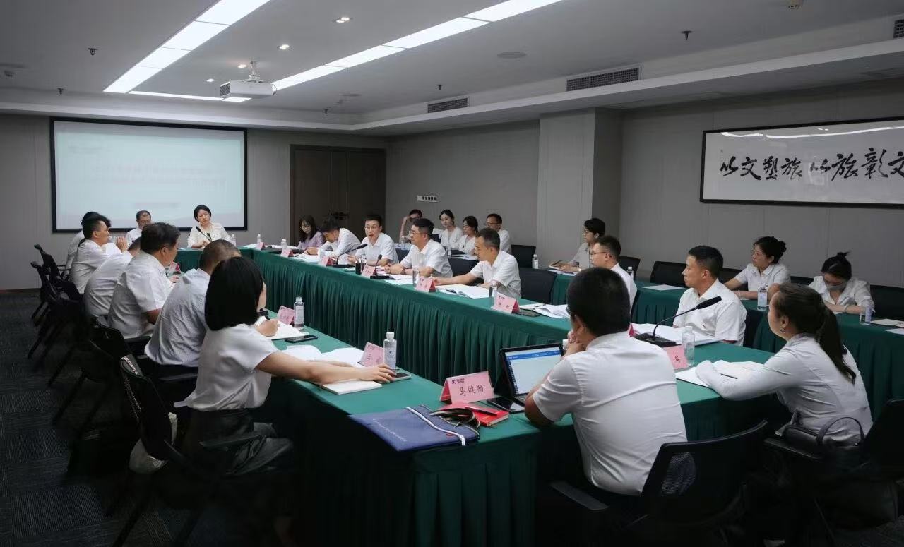 省k8凯发集团2025年党建工作推动会暨加强混合所有造企业党的建设工作座谈会召开